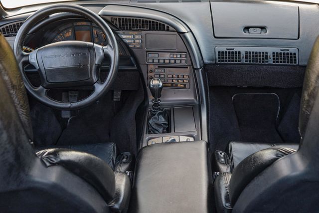 1990 Chevrolet Corvette 2dr Coupe Hatchback - 21925800 - 15