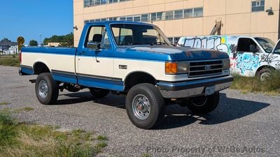 1990 Ford F-350's photo