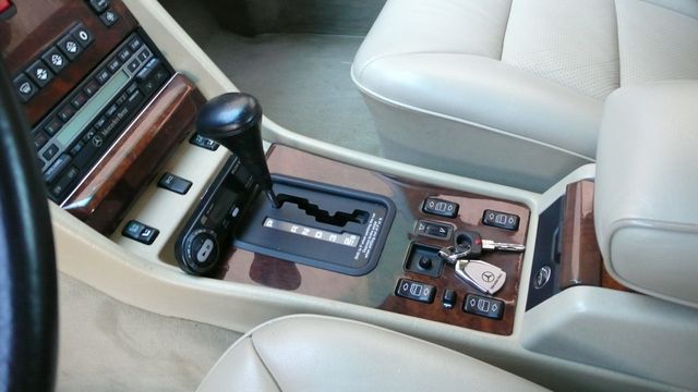 1990 Mercedes-Benz 560 Series 560 Series 4dr Sedan 560SEL - 18588233 - 29