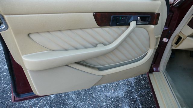 1990 Mercedes-Benz 560 Series 560 Series 4dr Sedan 560SEL - 18588233 - 31