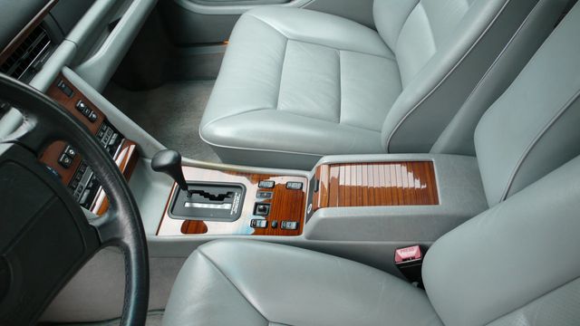 1991 Mercedes-Benz 420 Series  - 16309389 - 22