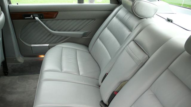 1991 Mercedes-Benz 420 Series  - 16309389 - 30