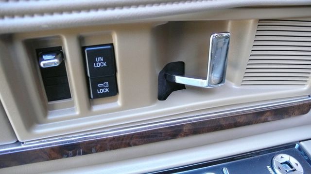 1994 Buick Roadmaster 4dr Wagon Estate - 15607035 - 27