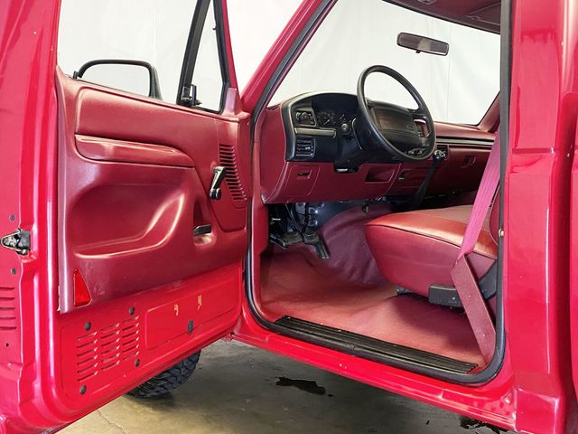 1994 Ford F-150 133" WB XL - 22877080 - 27