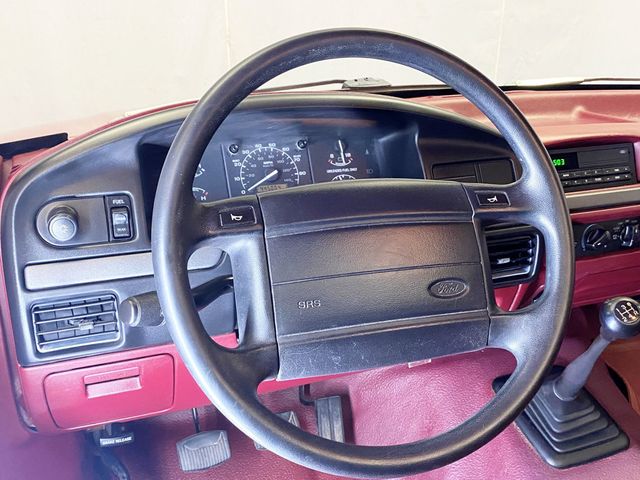 1994 Ford F-150 133" WB XL - 22877080 - 33