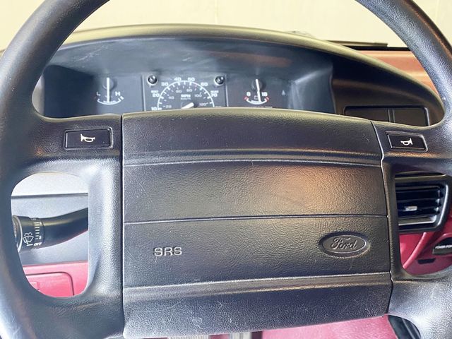 1994 Ford F-150 133" WB XL - 22877080 - 34