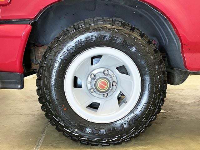 1994 Ford F-150 133" WB XL - 22877080 - 54