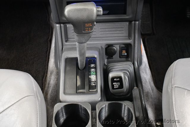 1994 Mitsubishi Pajero  - 22496158 - 54