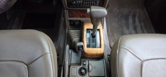 1995 Mitsubishi Montero Rare 4x4 3rd Row California CLEAN Cold AC Loaded 615-300-6004 - 22887165 - 25
