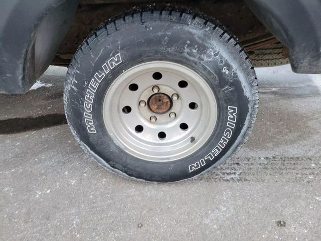 1996 Ford F150 Regular Cab  - 22932426 - 17