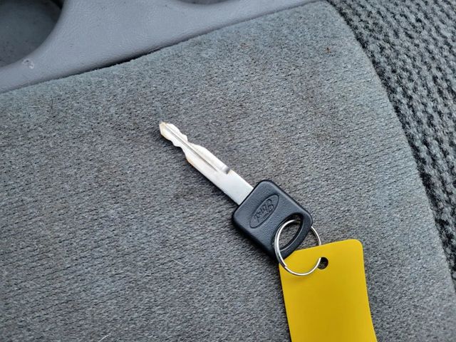 1996 Ford F150 Regular Cab  - 22932426 - 22