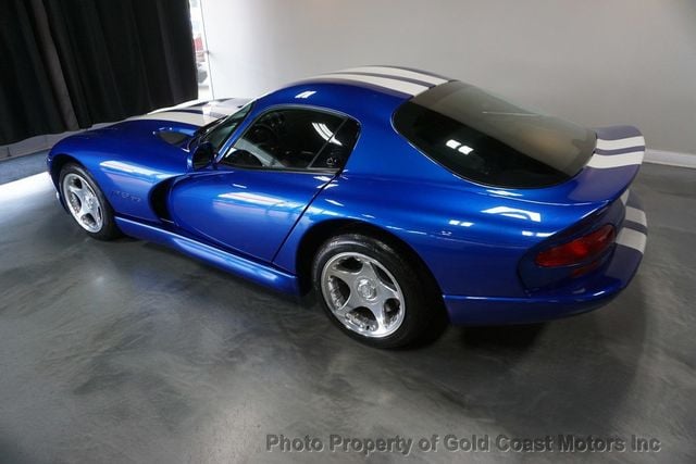 1997 Dodge Viper GTS *Viper GTS* *Blue w/ White Stripes* *6-Speed Manual* - 21971118 - 44