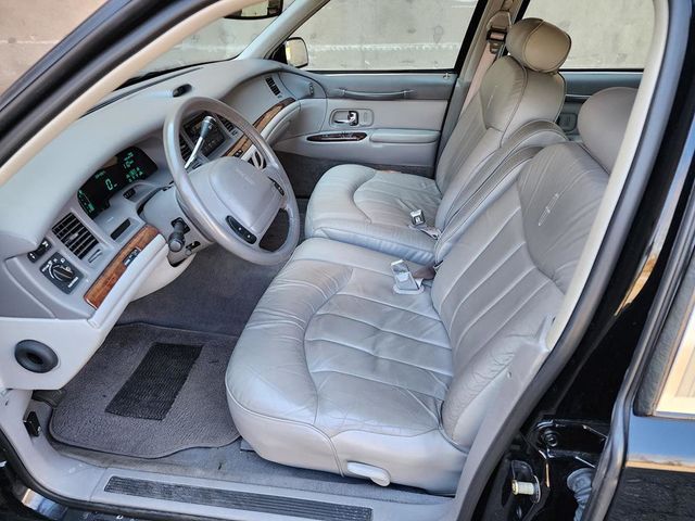 1997 Lincoln Town Car 4dr Sedan Executive - 21879286 - 15