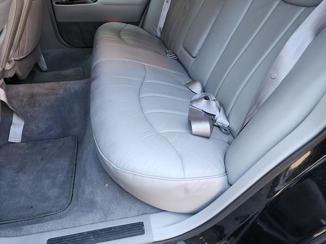 1997 Lincoln Town Car 4dr Sedan Executive - 21879286 - 24