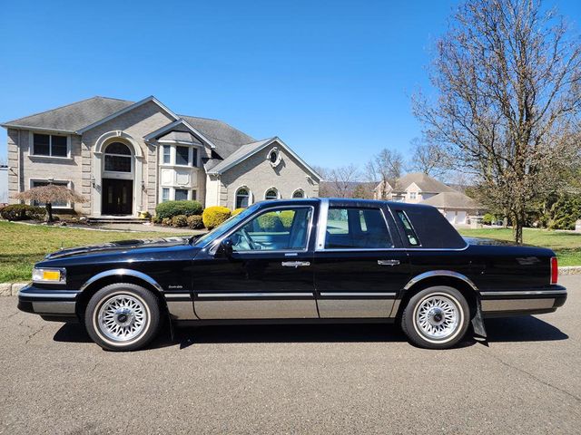 1997 Lincoln Town Car 4dr Sedan Executive - 21879286 - 2