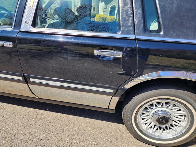 1997 Lincoln Town Car 4dr Sedan Executive - 21879286 - 44
