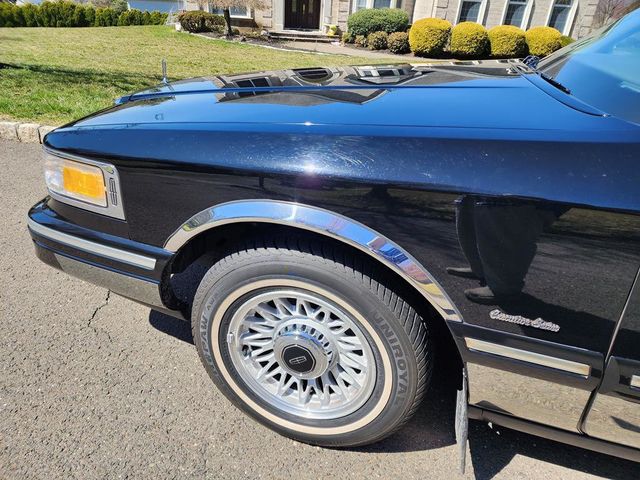 1997 Lincoln Town Car 4dr Sedan Executive - 21879286 - 49