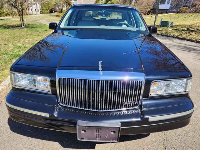 1997 Lincoln Town Car 4dr Sedan Executive - 21879286 - 5
