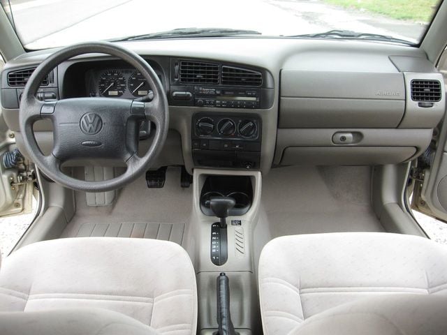 1997 Volkswagen Golf GL - 21991880 - 24