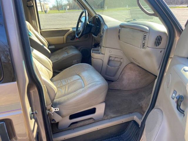 1999 Chevrolet Astro Passenger LT Extended Van For Sale  - 22413371 - 31