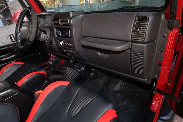 1999 Jeep Wrangler 2dr Sport - 22936213 - 38