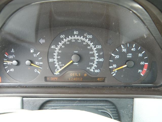 1999 Mercedes-Benz E-Class E320 4dr Sedan 3.2L - 21985797 - 11