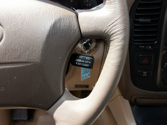 1999 Toyota Land Cruiser 1-Owner in Nashville Since New!! Factory Rear Differential Lock - 22873123 - 31