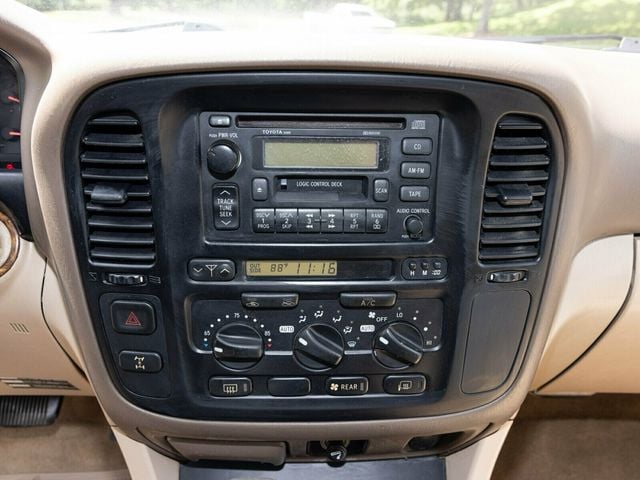 1999 Toyota Land Cruiser 1-Owner in Nashville Since New!! Factory Rear Differential Lock - 22873123 - 35