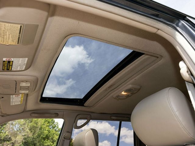 1999 Toyota Land Cruiser 1-Owner in Nashville Since New!! Factory Rear Differential Lock - 22873123 - 37