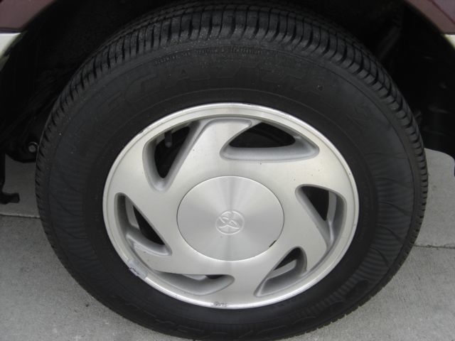 1999 Toyota Sienna XLE - 1723451 - 8