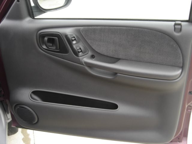 2000 Dodge Dakota Base Trim - 1723445 - 5