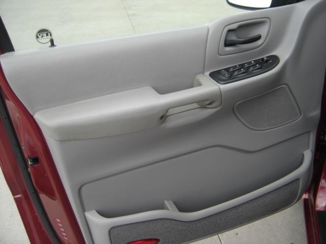 2000 Ford Windstar Base Trim - 1723448 - 5
