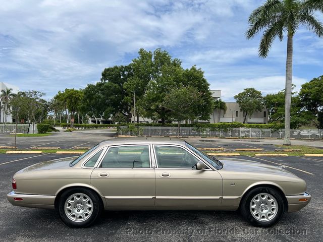2000 Jaguar XJ XJ8 Sedan - 22856045 - 5