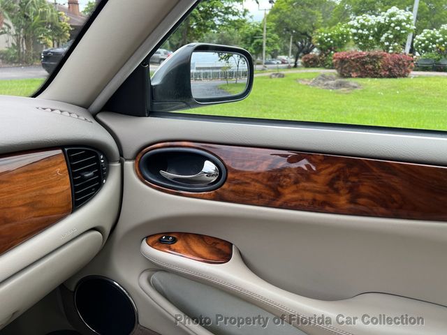 2000 Jaguar XJ XJ8 Sedan - 22856045 - 59
