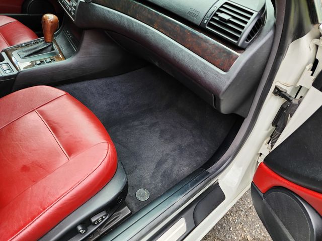 2001 BMW 3 Series 325Ci - 22481649 - 12