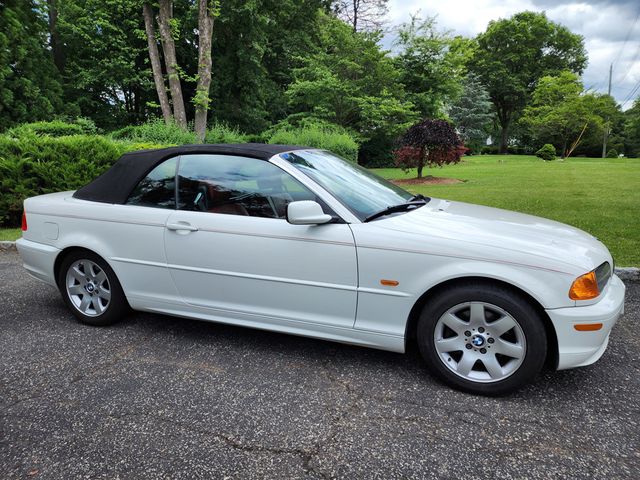 2001 BMW 3 Series 325Ci - 22481649 - 3