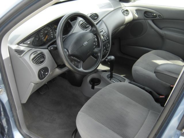 2001 Ford Focus SE - 1723443 - 4