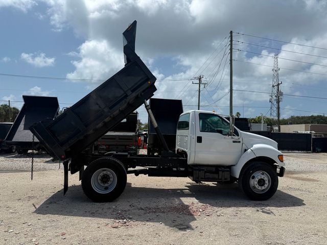 2001 Ford F-750 Dump Truck  - 22891722 - 4