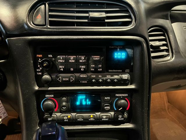 2002 Chevrolet Corvette 1SC EquipmentGroup/HeadUpDisplay/DualZoneClimate/KeylessEntry - 22913034 - 23