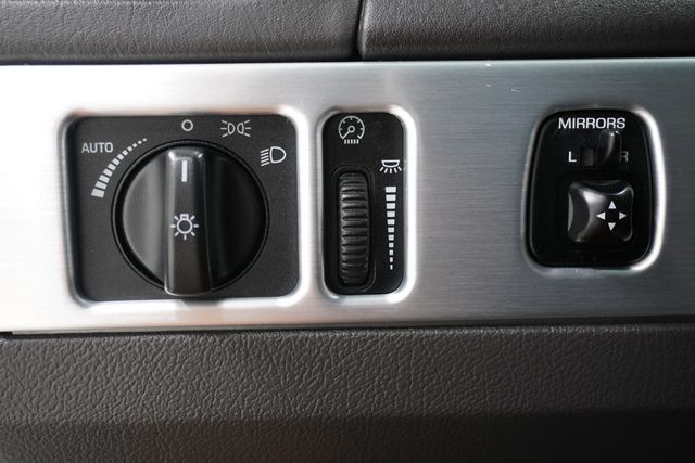 2002 Ford Thunderbird Base Trim - 22900401 - 16