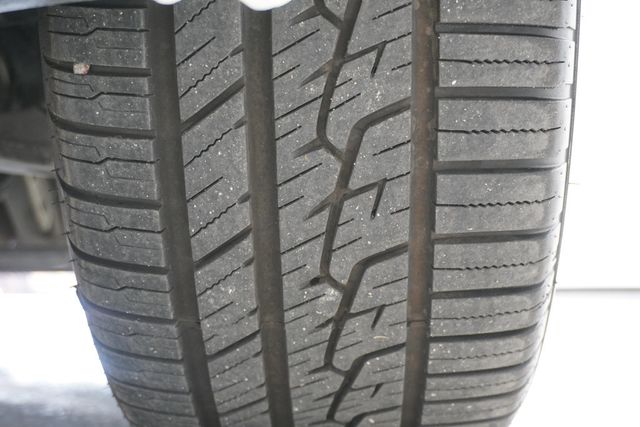 2002 Ford Thunderbird Base Trim - 22900401 - 21