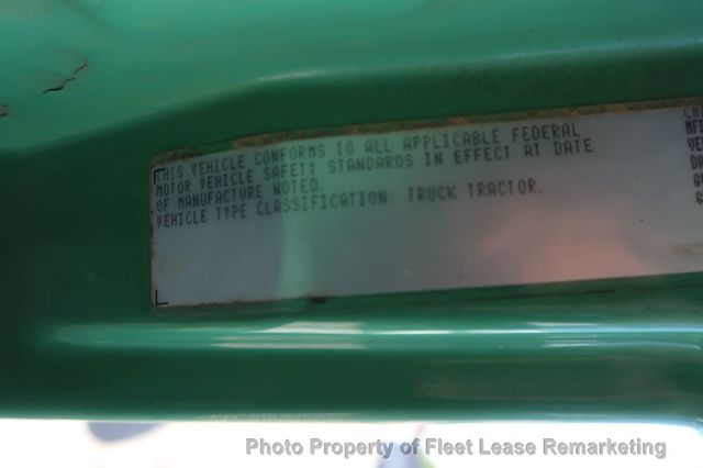 2002 Freightliner FL106  - 22891733 - 13