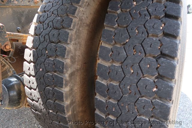 2002 Freightliner FL106  - 22891733 - 35