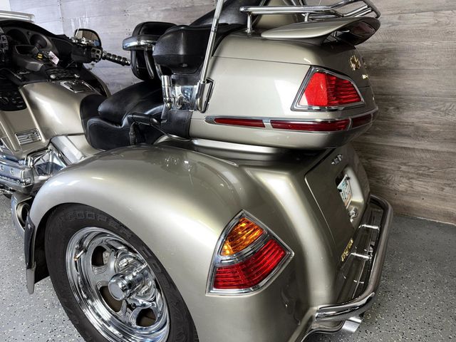 2002 Honda GL1800 Goldwing Trike SUPER CLEAN! - 22938081 - 13