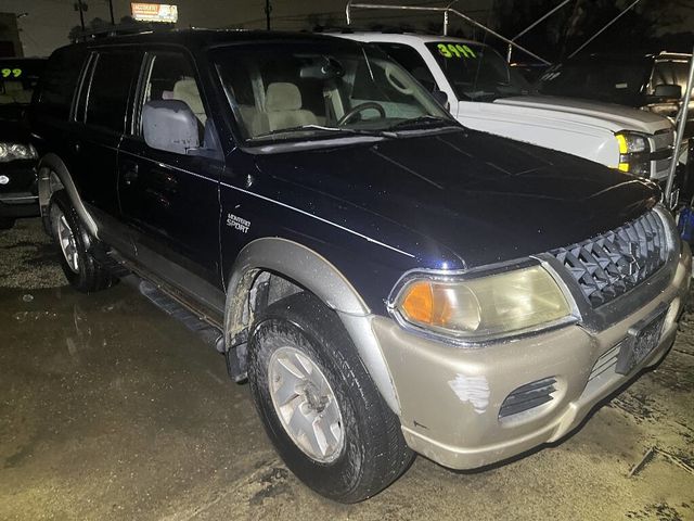 2002 Mitsubishi Montero Sport 4dr XLS - 22725512 - 0
