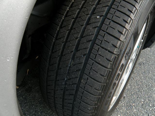 2002 Pontiac Bonneville 4dr Sedan SE - 21984567 - 1