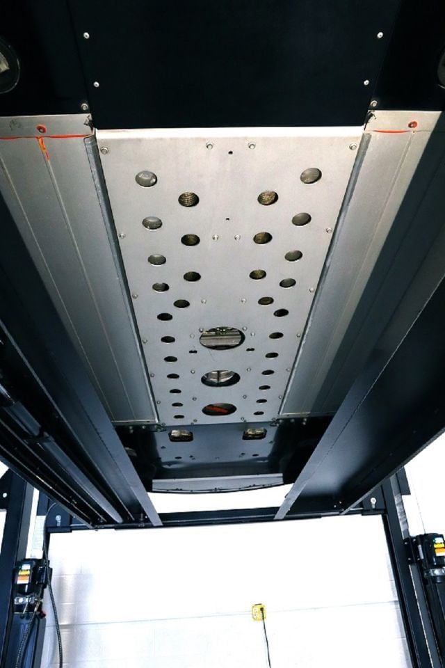 2003 Aston Martin VANQUISH V12 BOWLAND BLACK...4,515 Miles...Investment Grade! - 17958544 - 48