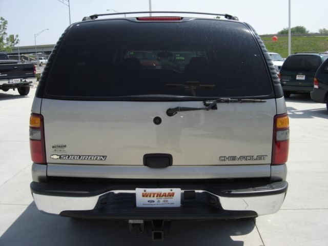 2003 Chevrolet Suburban LS - 1766074 - 3
