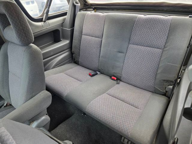 2003 Chevrolet Tracker 2dr Convertible 2WD - 22880220 - 9