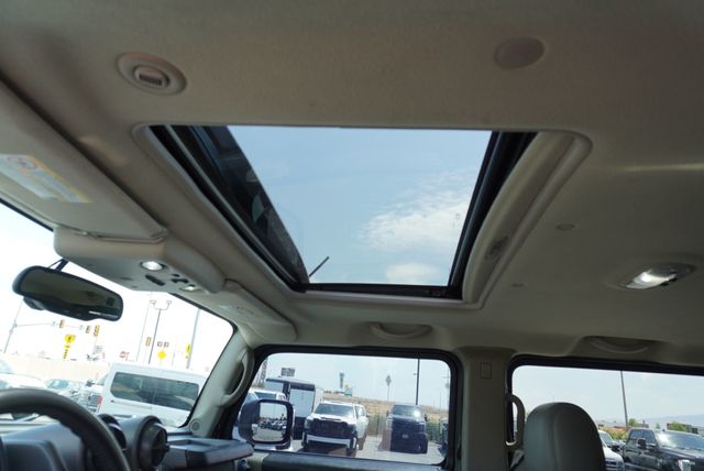 2003 HUMMER H2 4dr Wagon - 22886439 - 36